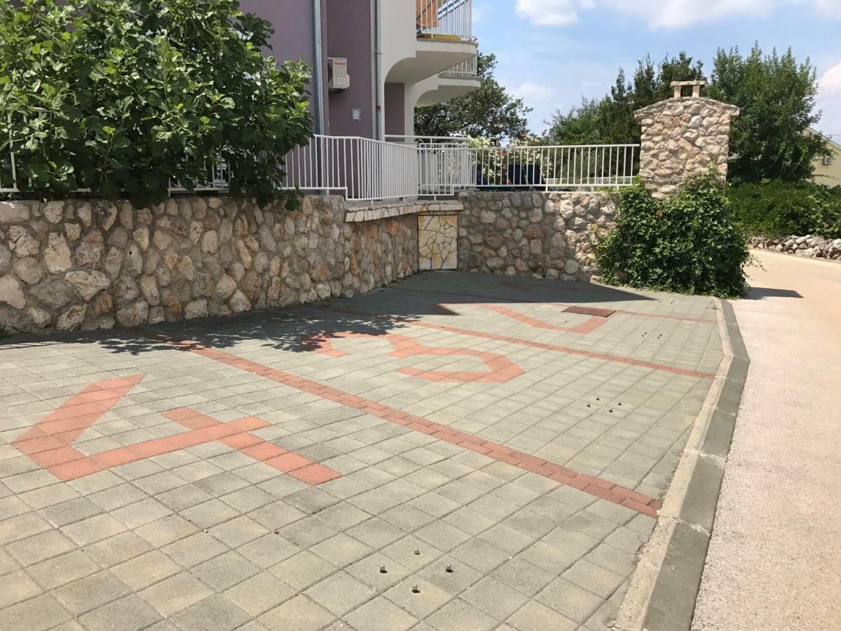 Apartmani Marija Klimno B Exterior photo